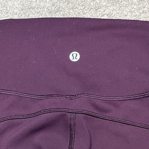 Lululemon In Movement Leggings Womens 2 Burgundy Purple 7/8 Everlux 25" LW5ANXS - Picture 3 of 12